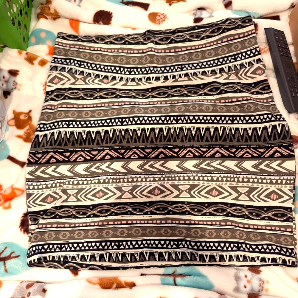 Charlotte Russe Black and White Patterned Mini Skirt